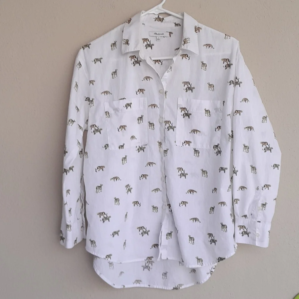 Madewell Button Down Shirt in Cat Walk Size Small - Picture 2 of 8